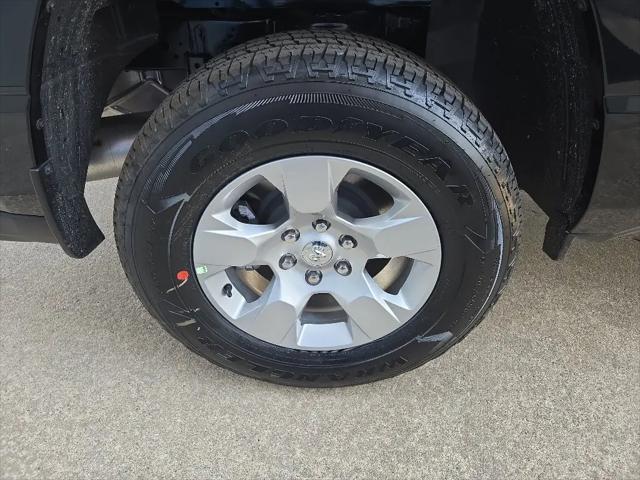 2026 Ram 1500 Tradesman Crew Cab 4x4 57 Box
