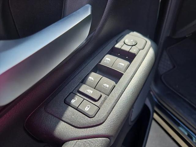 2026 Ram 1500 Tradesman Crew Cab 4x4 57 Box