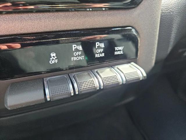 2026 Ram 1500 Tradesman Crew Cab 4x4 57 Box