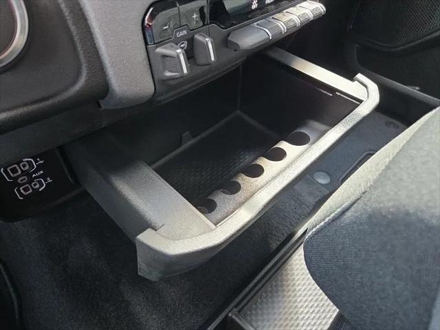 2026 Ram 1500 Tradesman Crew Cab 4x4 57 Box