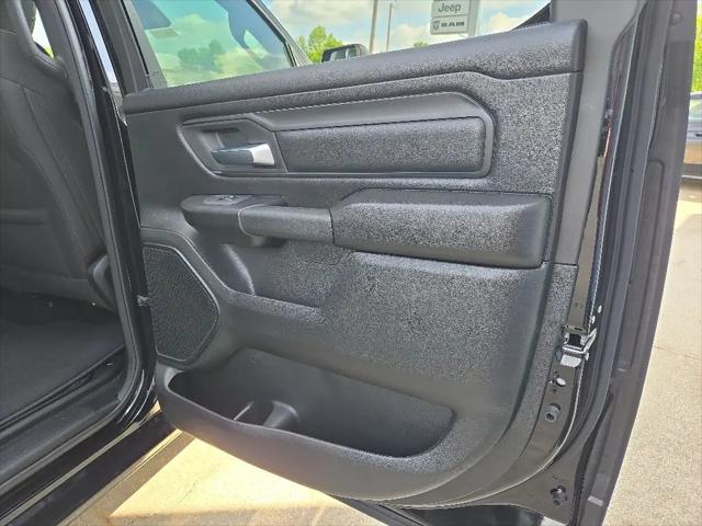 2026 Ram 1500 Tradesman Crew Cab 4x4 57 Box
