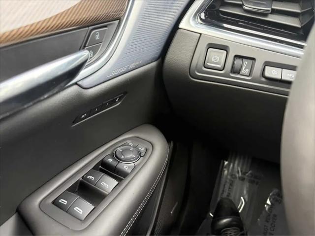 2025 Cadillac XT6 AWD Premium Luxury