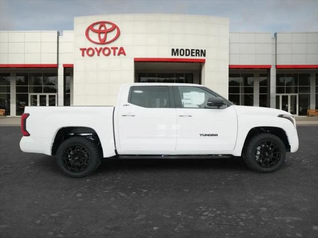 2026 Toyota Tundra SR5 CrewMax 5.5' Bed