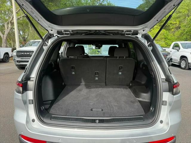 2025 Jeep Grand Cherokee Laredo 4x2