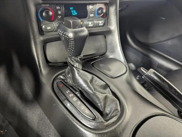 2003 Chevrolet Corvette Base