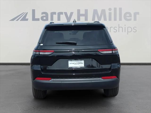 2026 Jeep Grand Cherokee Altitude 4x4