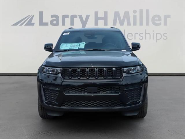 2026 Jeep Grand Cherokee Altitude 4x4