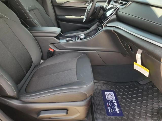 2026 Jeep Grand Cherokee L Altitude 4x2