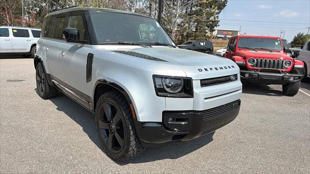 2023 Land Rover Defender 110 X-Dynamic SE