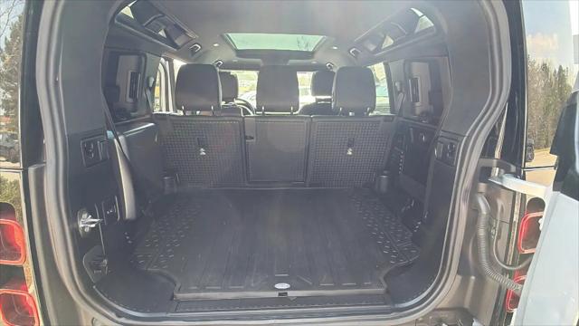 2023 Land Rover Defender 110 X-Dynamic SE