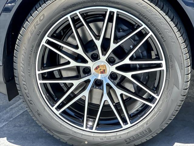 2026 Porsche Cayenne Unknown