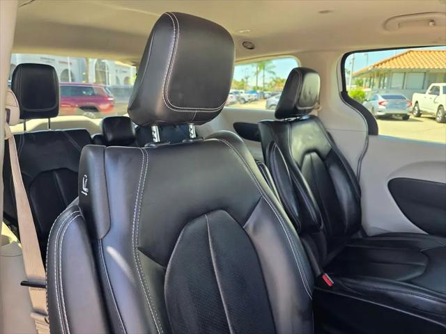 2023 Chrysler Pacifica Hybrid Touring L