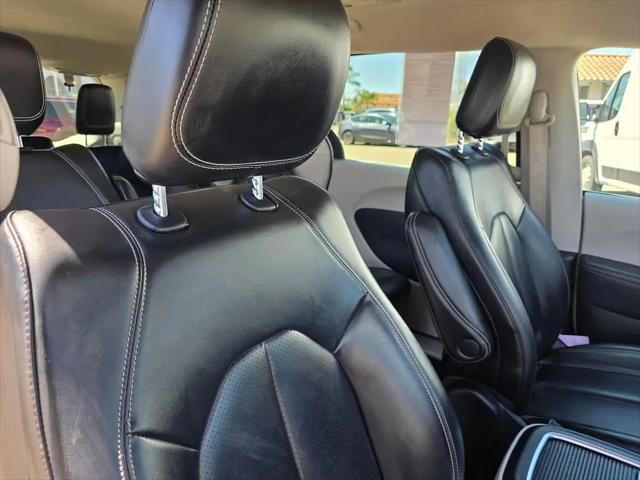 2023 Chrysler Pacifica Hybrid Touring L