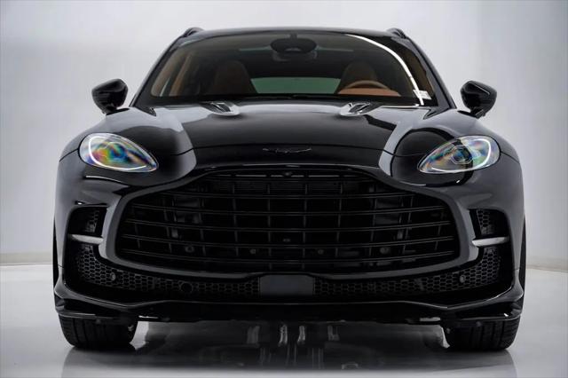 2025 Aston Martin DBX 707
