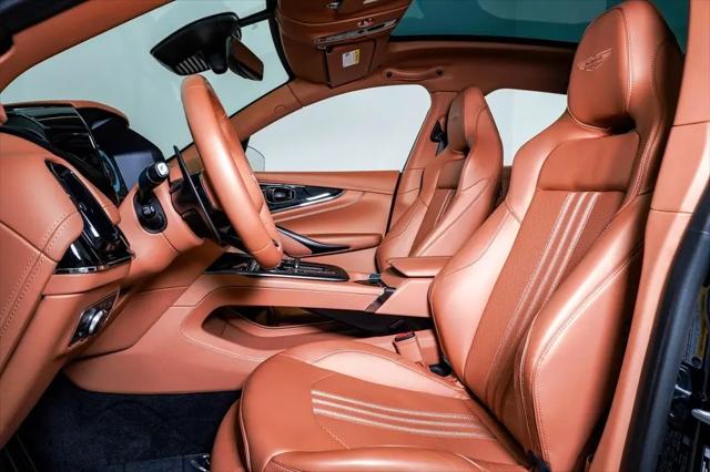 2025 Aston Martin DBX 707