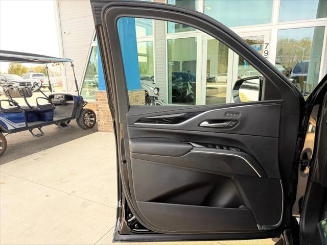 2023 Cadillac Escalade ESV 4WD Sport