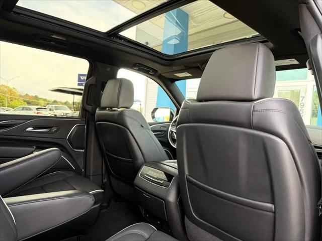 2023 Cadillac Escalade ESV 4WD Sport