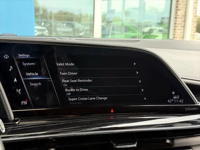 2023 Cadillac Escalade ESV 4WD Sport