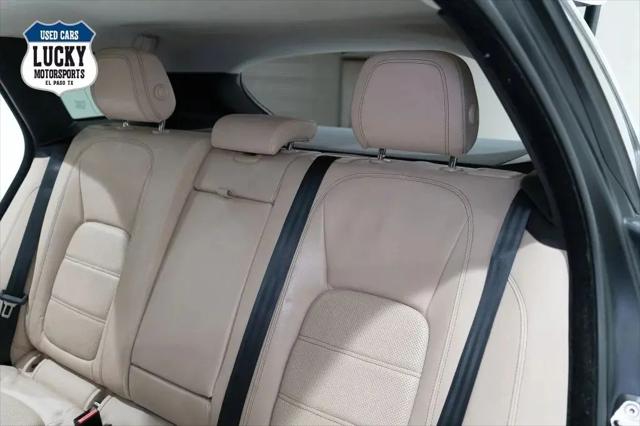 2017 Jaguar F-PACE 35t Prestige