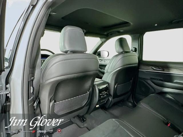 2026 Jeep Grand Cherokee L Altitude 4x4
