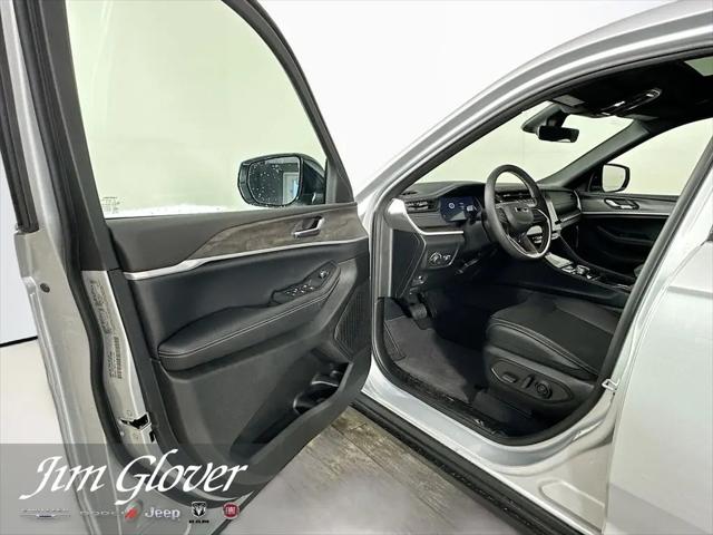 2026 Jeep Grand Cherokee L Altitude 4x4
