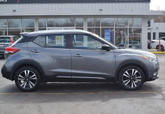 2020 Nissan Kicks SR Xtronic CVT