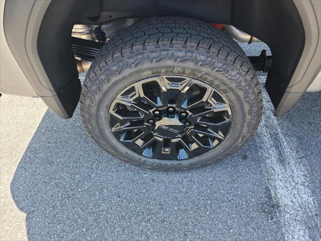 2026 GMC Sierra 2500HD Crew Cab, Standard Bed, Denali Ultimate, 4WD