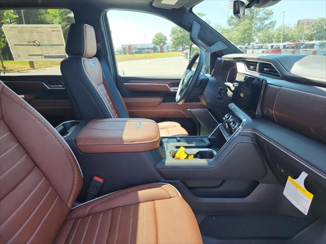 2026 GMC Sierra 2500HD Crew Cab, Standard Bed, Denali Ultimate, 4WD