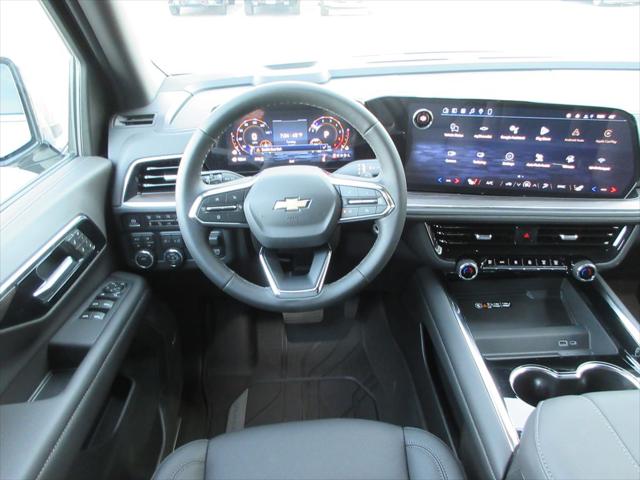2026 Chevrolet Suburban LT, 4WD