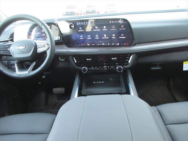 2026 Chevrolet Suburban LT, 4WD