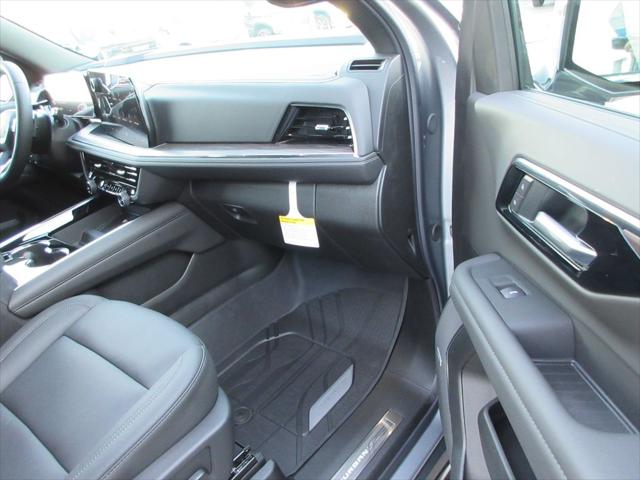 2026 Chevrolet Suburban LT, 4WD