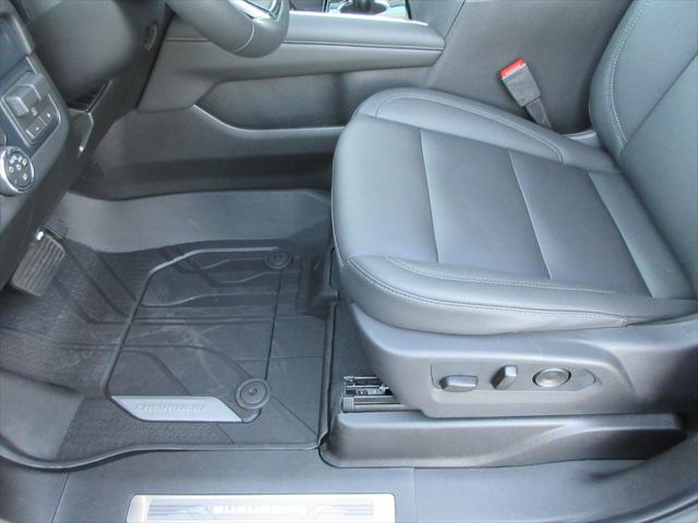 2026 Chevrolet Suburban LT, 4WD