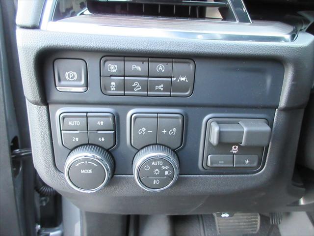 2026 Chevrolet Suburban LT, 4WD