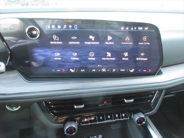 2026 Chevrolet Suburban LT, 4WD