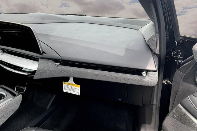 2025 Cadillac iQ Luxury 2 AWD