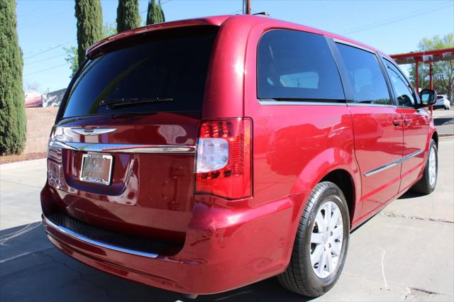 2014 Chrysler Town & Country Touring