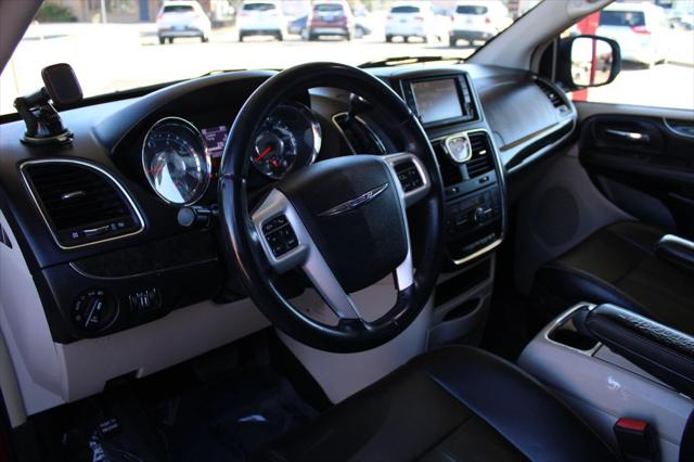 2014 Chrysler Town & Country Touring
