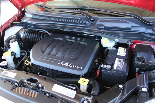 2014 Chrysler Town & Country Touring
