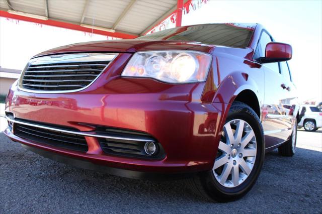 2014 Chrysler Town & Country Touring