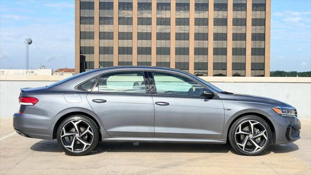 2022 Volkswagen Passat 2.0T R-Line