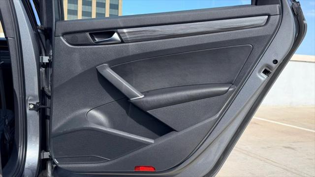 2022 Volkswagen Passat 2.0T R-Line