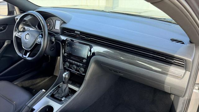 2022 Volkswagen Passat 2.0T R-Line