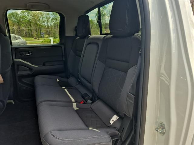 2026 Nissan Frontier Crew Cab SV 4x2