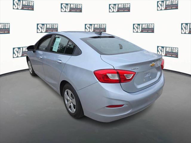 2018 Chevrolet Cruze LS Auto