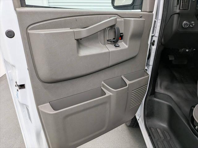 2023 GMC Savana Cargo RWD 2500 Extended Wheelbase Work Van