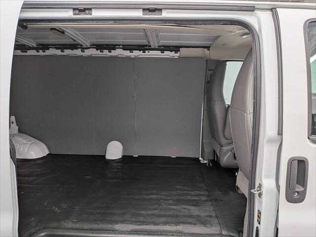 2023 GMC Savana Cargo RWD 2500 Extended Wheelbase Work Van