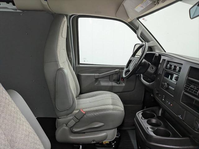 2023 GMC Savana Cargo RWD 2500 Extended Wheelbase Work Van