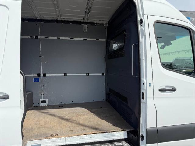2020 Mercedes-Benz Sprinter 1500 Standard Roof I4
