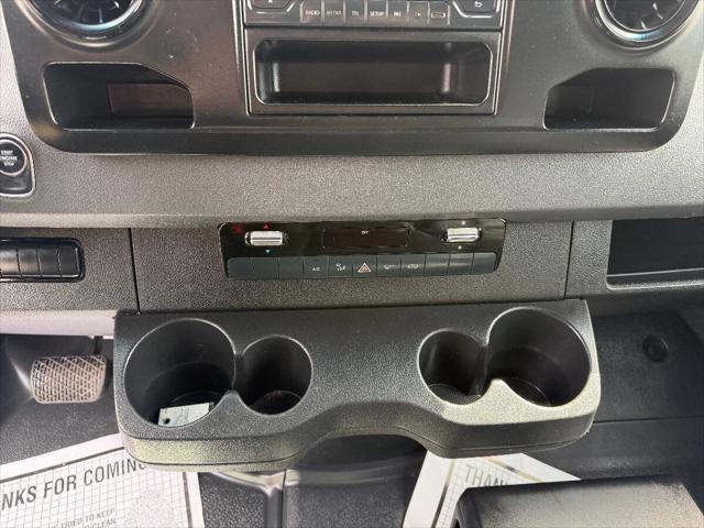 2020 Mercedes-Benz Sprinter 1500 Standard Roof I4
