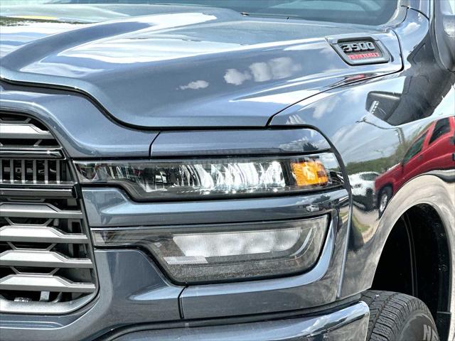 2026 Ram 3500 Lone Star Crew Cab 4x4 8' Box